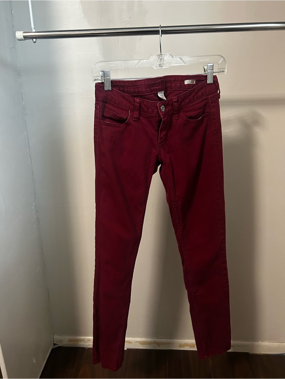 “Arizona Jean Co Super Skinny Burgundy Red Jeans Size 1”